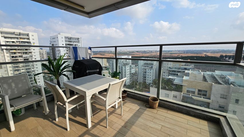 פרופ' אפרים קציר 