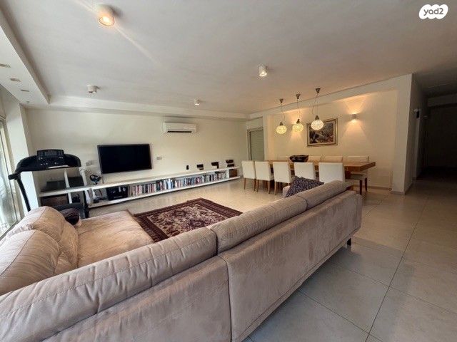 בית פרטי/ קוטג', רמת חן, רמת גן