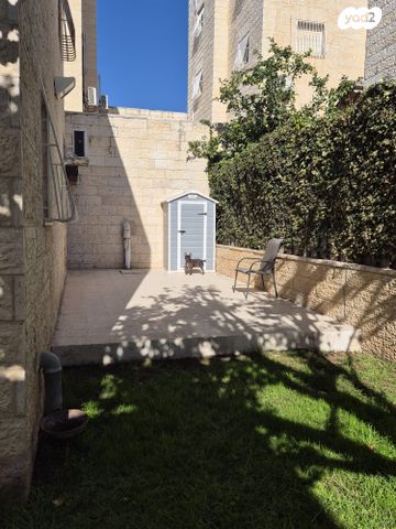 דירת גן, שכונה ה'-ו', מבשרת ציון