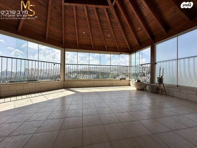 גג/ פנטהאוז, נורית, ורדיה, חיפה