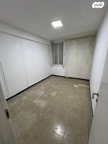 דירה, יצחק בן צבי, אשכול, רמלה