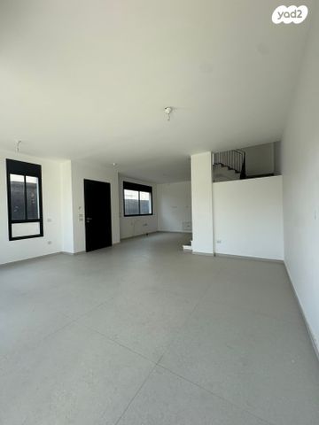 דו משפחתי, מזכרת בתיה