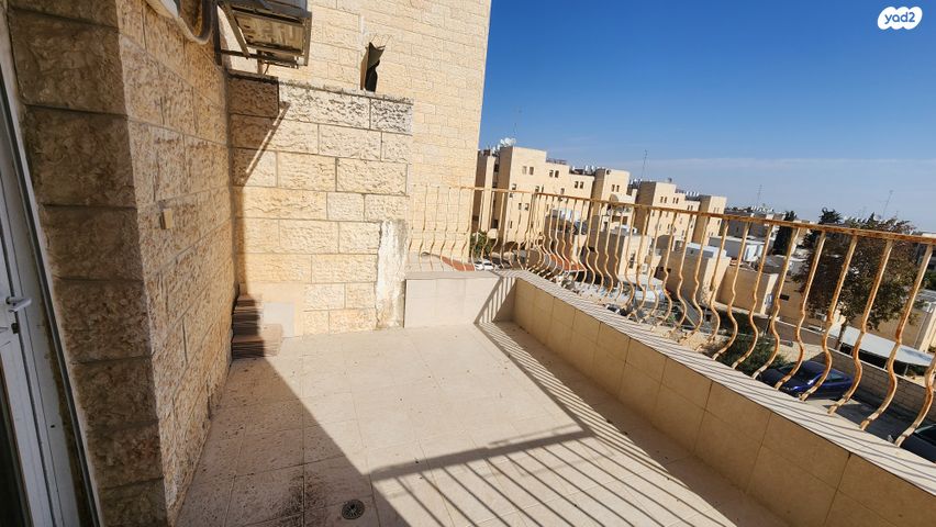 דירה, פסגת זאב, ירושלים