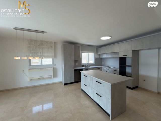 גג/ פנטהאוז, נורית, ורדיה, חיפה