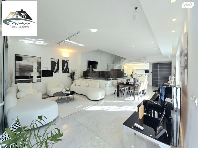 דו משפחתי, שושנת העמקים 25, רמת אמיר, קדימה צורן