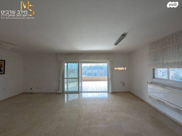 גג/ פנטהאוז, נורית, ורדיה, חיפה