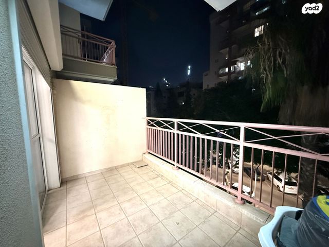 דירה, הרב קטרוני, פתח תקווה