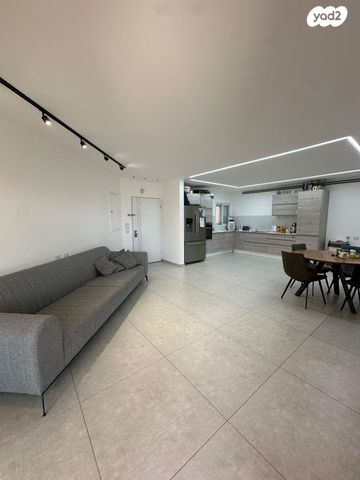 יהושע ייבין 17