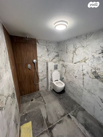 דירת גן, האר"י, נתיבות