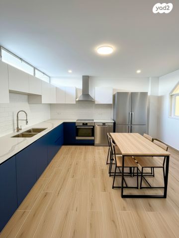 דו משפחתי, נווה רסקו, רמת השרון