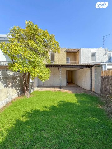 דו משפחתי, נווה רסקו, רמת השרון