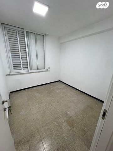 דירה, יצחק בן צבי, אשכול, רמלה