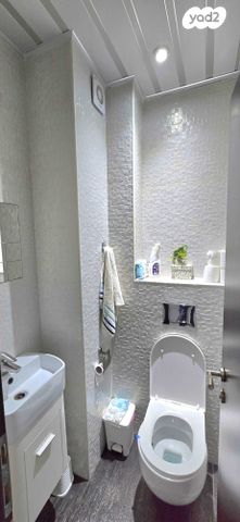 גג/ פנטהאוז, יוסף אהרונוביץ' 94, ג'סי כהן, חולון