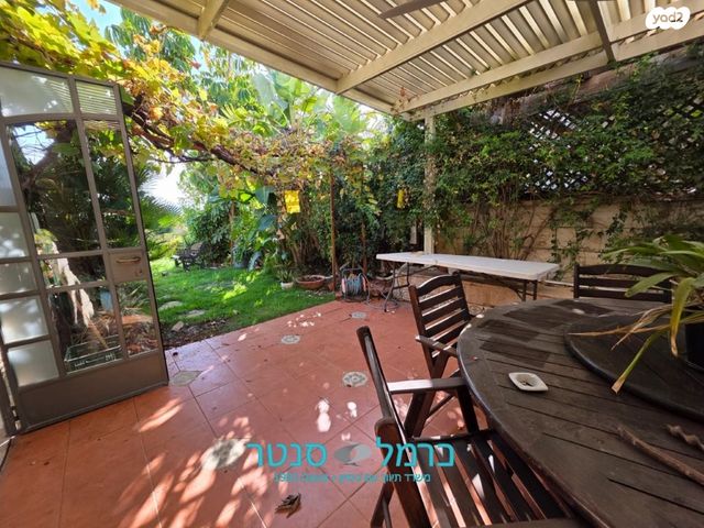 דו משפחתי, הוד הכרמל, דניה, חיפה