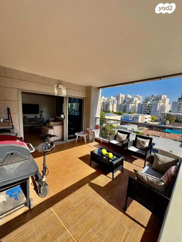 דירה, הדקל, קרית השרון, נתניה