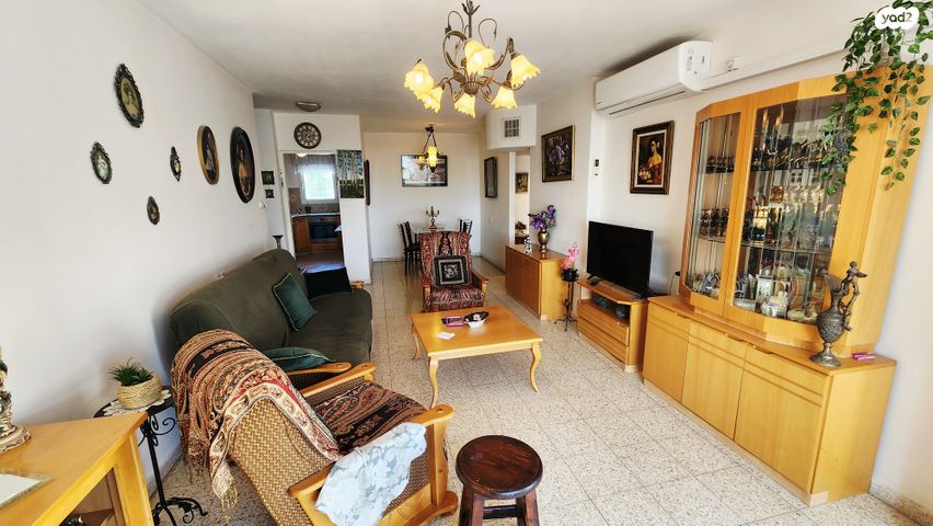 דירה, פסגת זאב, ירושלים