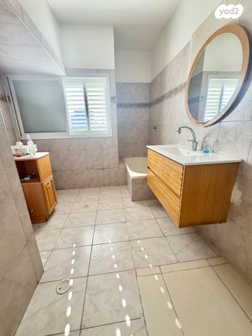 דירה, פועלי הרכבת, גבעתיים