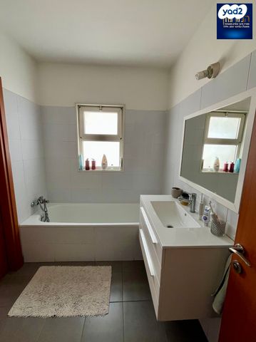 דירה, צור יצחק, צור יצחק