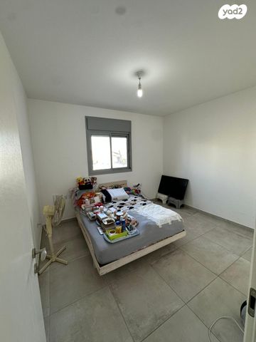 דירה, זלדה שניאורסון 6, כרמי גת, קרית גת