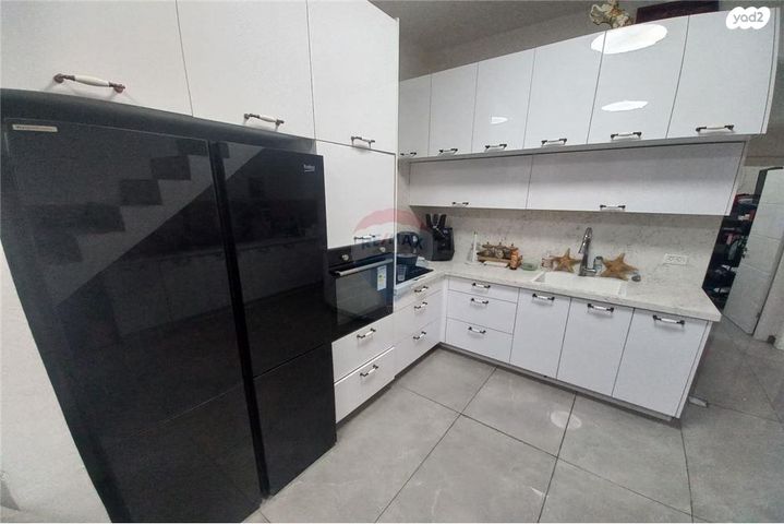 שדרות ירושלים 44