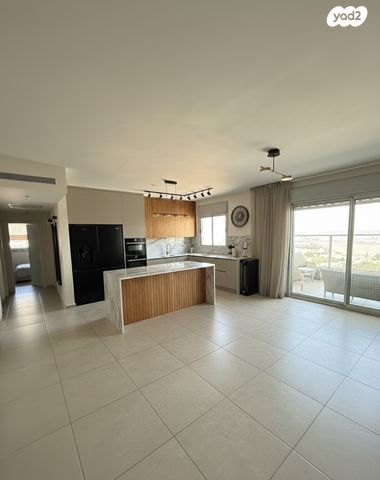 דירה, אגמים, נתניה