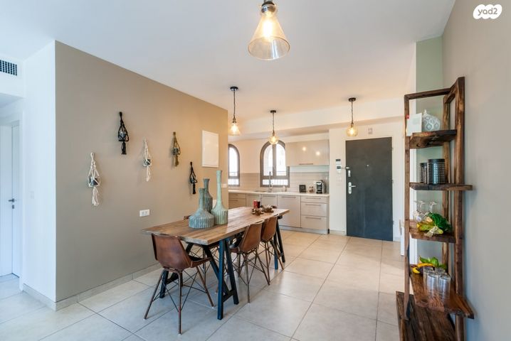 דירה, הרב קוק 7, מרכז העיר, ירושלים