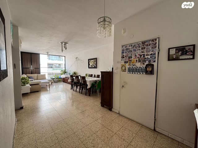 דירה, וולקני, נאות רחל, חולון