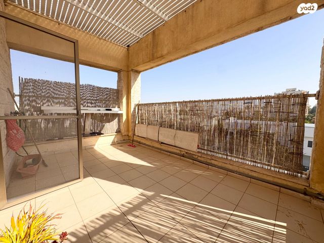 דירה, דליה רביקוביץ 15, קרית האמנים, מצליח, רמלה