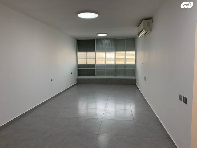 דירה, מנשה, מרכז העיר, סביניה, הוותיקה, קרית ביאליק