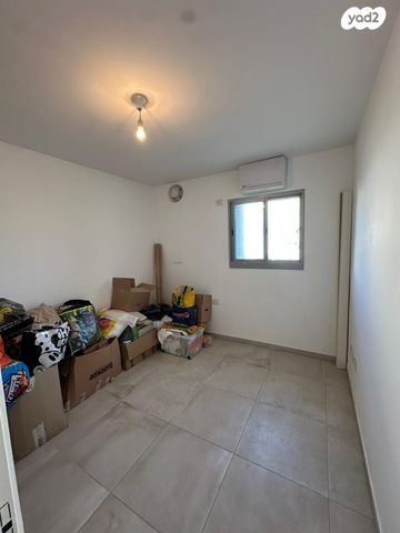 דירה, זלדה שניאורסון 6, כרמי גת, קרית גת