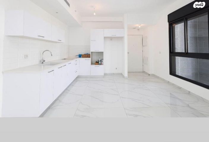 דירה, אמנון ליפקין שחק, נוף הטיילת, נתניה