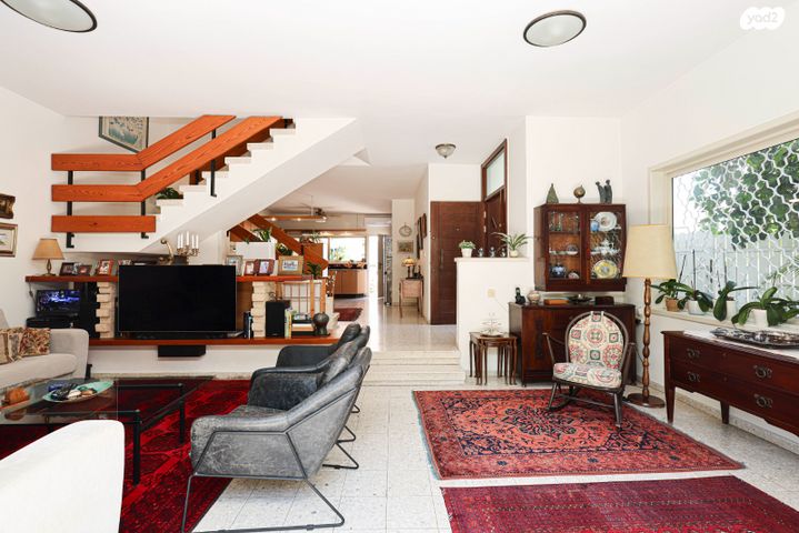 הרצליה הירוקה, נווה עובד