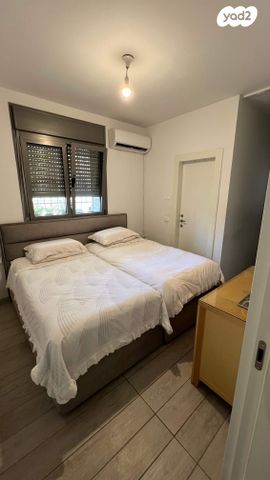 דירה, הארי טרומן, רמות, ירושלים