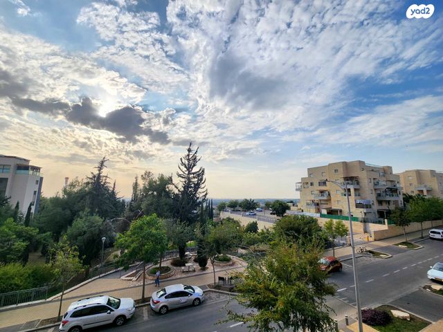 דירה, החורש, חריש