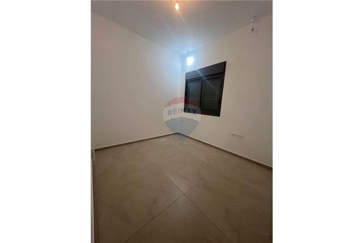 דירת גן, אסירי ציון 7, קרית שלום, תל אביב יפו