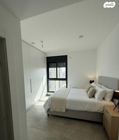 דירה, אמנון ליפקין שחק, נוף הטיילת, נתניה