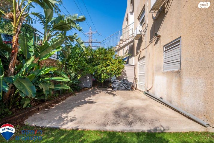 דירת גן, גבעת יערה, יקנעם עילית