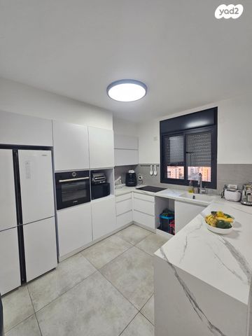 יוסף בורג 92