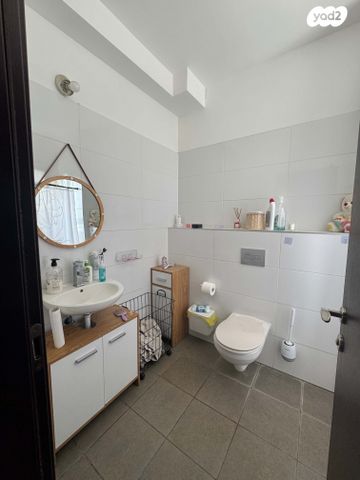 דירה, נחשול, נופרים, ראש העין