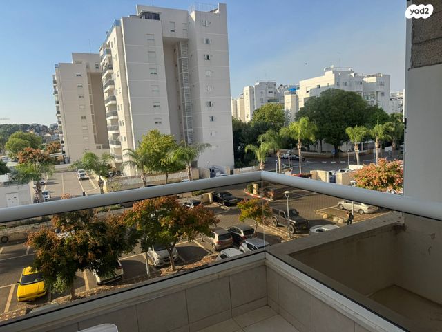 דירה, הזמיר 6, נהריה הירוקה, נהריה