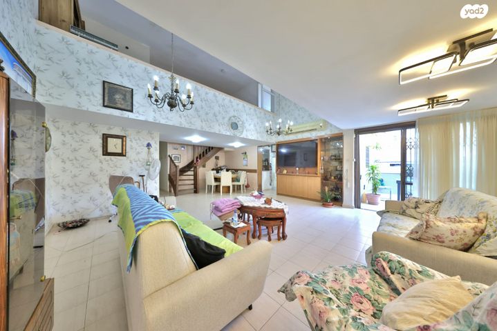 גג/ פנטהאוז, רחל, מרכז העיר, סביניה, הוותיקה, קרית ביאליק