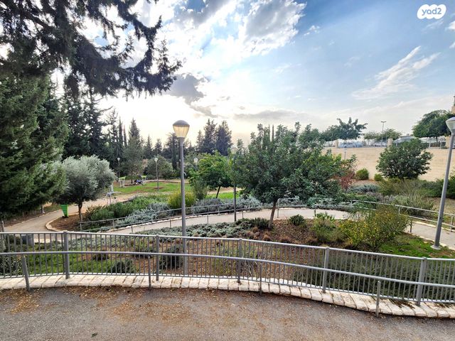 דירה, החורש, חריש