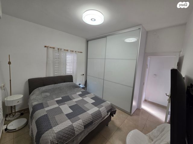 דופלקס, לוי אשכול, כהן, טירת כרמל