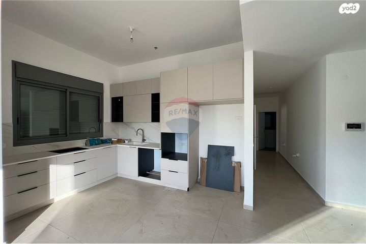 דירת גן, אסירי ציון 7, קרית שלום, תל אביב יפו