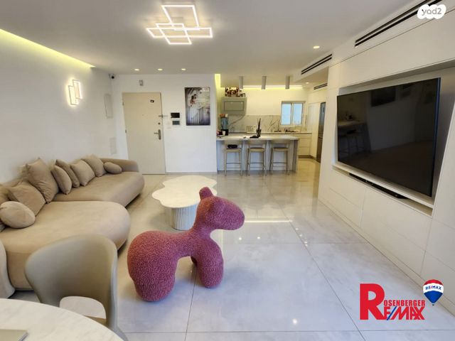 דירה, שמעון אבידן 18, קרית רבין, חולון