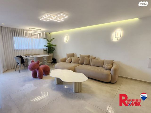 דירה, שמעון אבידן 18, קרית רבין, חולון