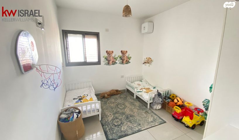 דירה, לוטם 16, הפרחים, חריש