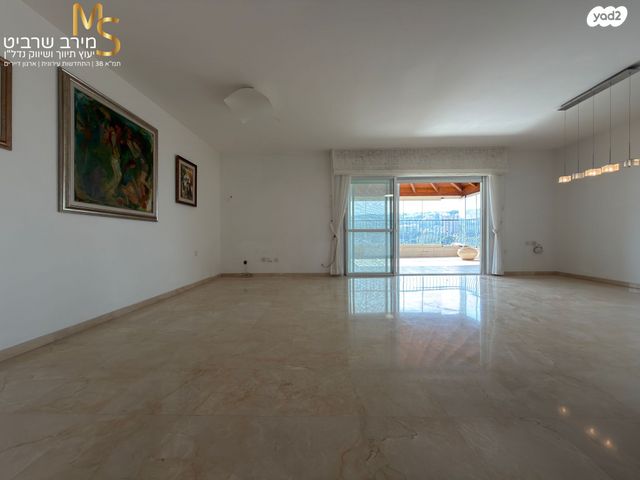 גג/ פנטהאוז, נורית, ורדיה, חיפה