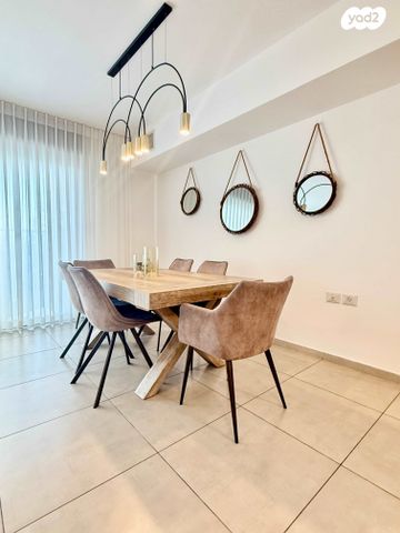 דירה, הרב שלמה מכלוף אורגד, כוכב הצפון, נתניה