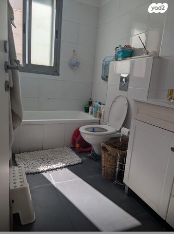 דירה, הרצליה